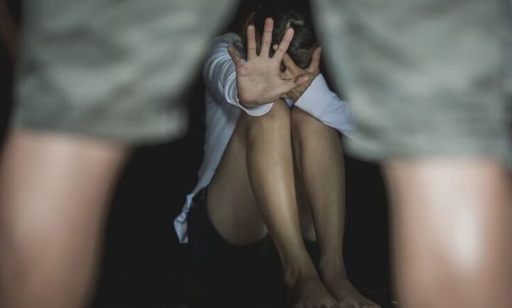 Νέα σοκαριστική υπόθεση κακοποίησης ανηλίκου: 47χρονος επιχείρησε δεκάδες φορές να βιάσει 15χρονη
