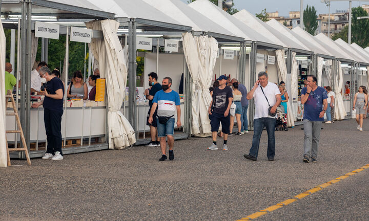 «Παράθυρο» Γεωργιάδη για νέα μέτρα περιορισμού των ανεμβολίαστων