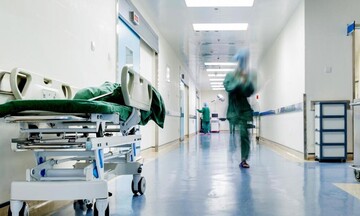 Κορωνοϊός: 6682 νέα κρούσματα, 561 διασωληνωμένοι και 87 νεκροί