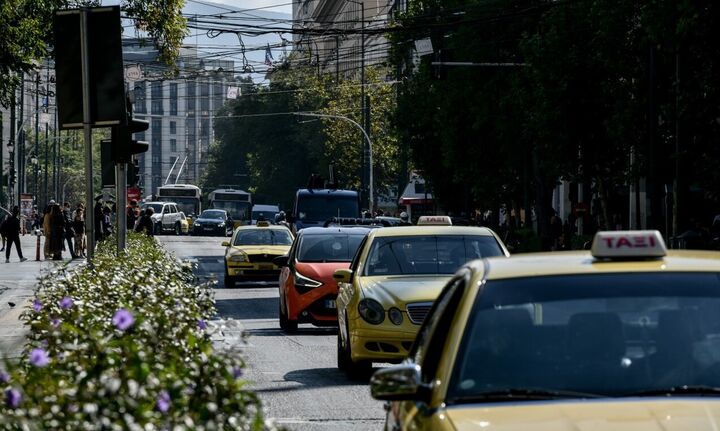 Τι πρέπει να αλλάξει στα σπίτια μας και στα αυτοκίνητά μας με τον νέο κλιματικό νόμο