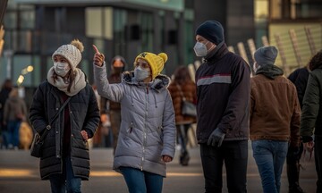 Παραμένει η μεγάλη ανησυχία για την Όμικρον