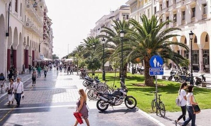 Θεσσαλονίκη: Το εορταστικό ωράριο των εμπορικών καταστημάτων ανακοίνωσε ο ΕΣΘ