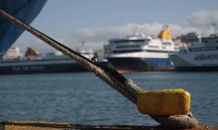 Δεμένα στα λιμάνια τα πλοία, λόγω 48ωρης κινητοποίησης της ΠΝΟ
