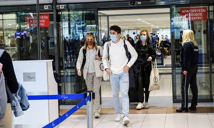 Νέα μέτρα: Τι ισχύει για την είσοδο στην Ελλάδα – Αναλυτικά η ΚΥΑ