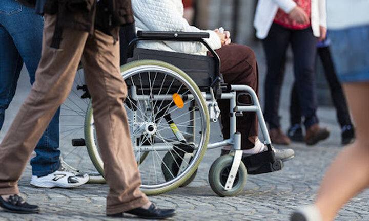 Θεσσαλονίκη: Εξαρθρώθηκε κύκλωμα που παραποιούσε ποσοστά αναπηρίας στο ΚΕΠΑ