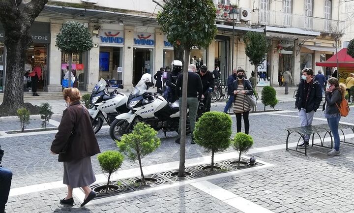 Κορωνοϊός: «Σαρωτικοί» έλεγχοι της ΕΛΑΣ για τήρηση των μέτρων - Πρόστιμο 50.000 € για ιδιωτικά πάρτυ