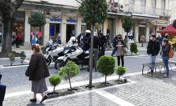 Κορωνοϊός: «Σαρωτικοί» έλεγχοι της ΕΛΑΣ για τήρηση των μέτρων - Πρόστιμο 50.000 € για ιδιωτικά πάρτυ