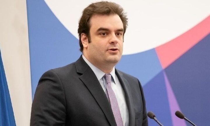 Πιερρακάκης: Σε ένα 48ωρο πάνω από 600.000 πολίτες «κατέβασαν» τη νέα ταυτότητα στα κινητά τους