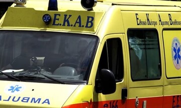 Λάρισα: Σε κρίσιμη κατάσταση η 46χρονη ασθενής με κορωνοϊό που έπεσε από τον 4ο όροφο πολυκατοικίας