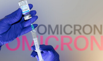 Δανέζικη μελέτη: Η τρίτη δόση του εμβολίου μειώνει τη μεταδοτικότητα της παραλλαγής Όμικρον
