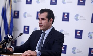  Πλεύρης: Τα αυξημένα κρούσματα υποχρεώνουν σε αλλαγή του πιστοποιητικού νόσησης