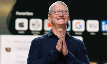 Ο Tim Cook κέρδισε 1.400 φορές το μέσο μισθό ενός εργαζομένου στην Apple το 2021 