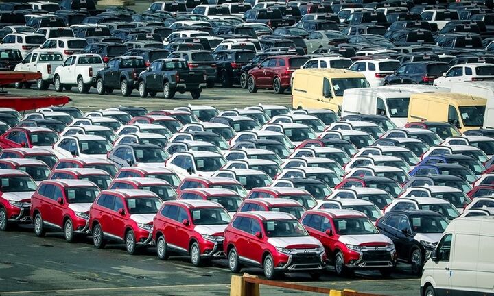 Κέρδη ρεκόρ παρά τη μείωση των πωλήσεων λόγω έλλειψης ημιαγωγών για τις αυτοκινητοβιομηχανίες