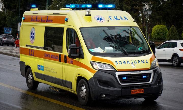 Τραγωδία στην άσφαλτο: Δυο νεκροί και τρεις τραυματίες σε τροχαίο στην E.O. Θεσσαλονίκης- Αθηνών  