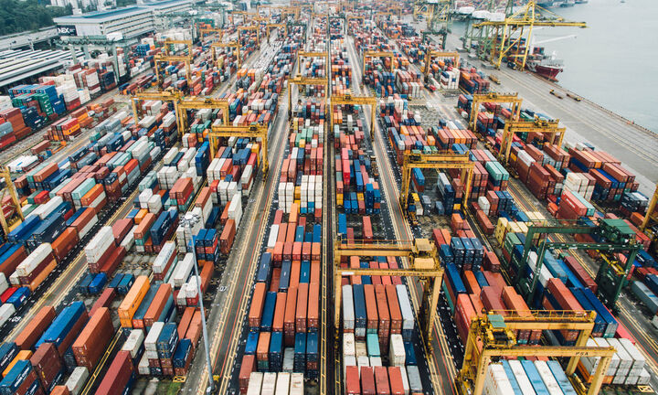 ΙΟΒΕ: Σημαντική αύξηση κατά 4,9% στις εξαγωγές βιομηχανικών προϊόντων τον Οκτώβριο