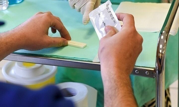 Σελφ τεστ στα σχολεία: 6.364 θετικά από τον τρίτο εβδομαδιαίο έλεγχο
