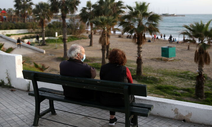 Πρόστιμο των 100 ευρώ: Καμιά παρακράτηση δεν θα γίνει από τον μισθό ή τη σύνταξη 