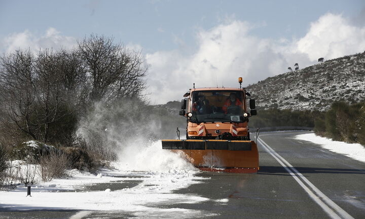 Διευκρινίσεις της ΕΛΑΣ για την απαγόρευση κυκλοφορίας βαρέων οχημάτων σε τμήματα της Αθηνών-Λαμίας