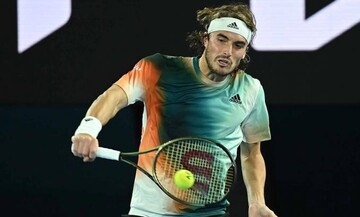 Australian Open:Τσιτσιπάς - Μεντβέντεφ 1-3. Προκρίθηκε ο Ρώσος τενίστας στον τελικό