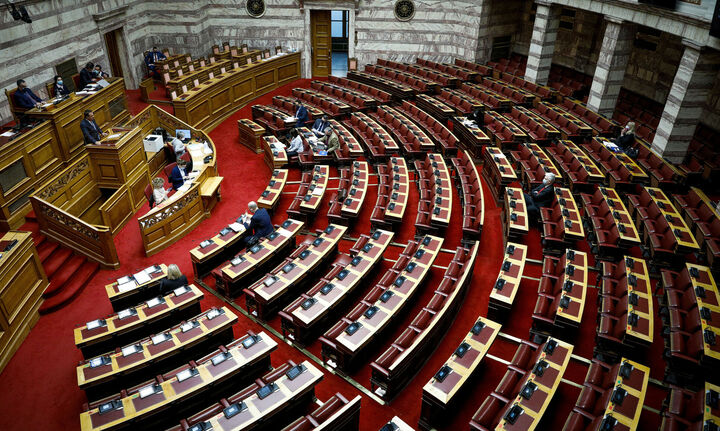 Βουλή: Άρχισε η συζήτηση της πρότασης δυσπιστίας του ΣΥΡΙΖΑ κατά της κυβέρνησης
