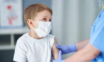 Κορωνοϊός: Ποια χώρα είναι πρώτη στον εμβολιασμό των παιδιών;