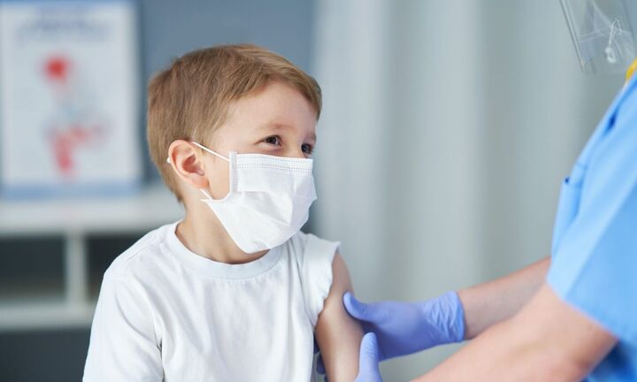 Εμβολιασμοί παιδιών: 40.000 νέα ραντεβού ανοίγουν στην Αττική