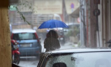 Επιδείνωση του καιρού με βροχές και καταιγίδες