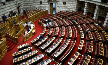   Βουλή: Eγκρίθηκαν οι συμφωνίες αεροπορικών υπηρεσιών ανάμεσα σε Ελλάδα, Μαλαισία και Ινδία
