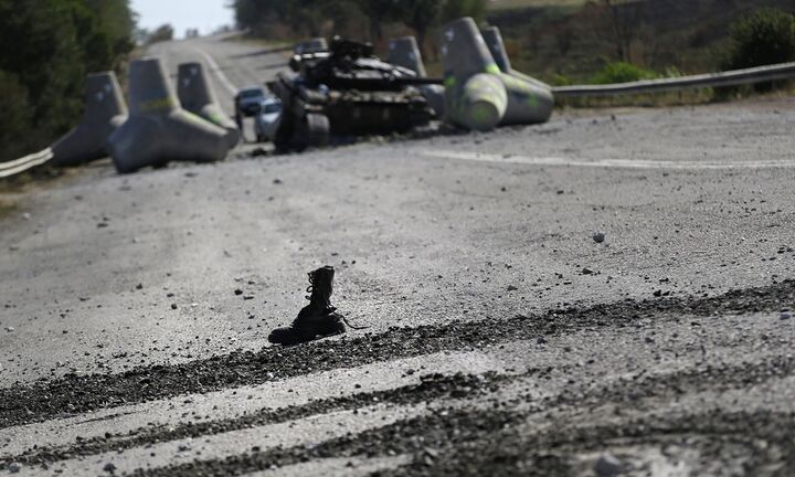 Η πρώτη μάχη Ρώσων και Ουκρανών στρατιωτών: Πέντε Ουκρανοί νεκροί στο ρωσικό Ροστόφ (vid)