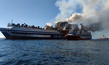 Συνεχίζεται η επιχείρηση εντοπισμού των 10 αγνοουμένων του Euroferry Olympia