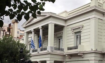 ΥΠΕΞ για Ουκρανία: Η Ελλάδα θα σταθεί στο πλευρό της ομογένειας