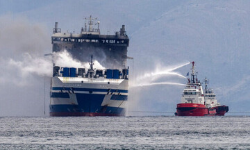 Euroferry Olympia: Εντοπίστηκαν ακόμη δύο σοροί στο τρίτο γκαράζ του πλοίου