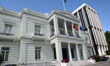 Το Γενικό Προξενείο Μαριούπολης μεταφέρθηκε στις εγκαταστάσεις του ΟΑΣΕ για λόγους ασφαλείας