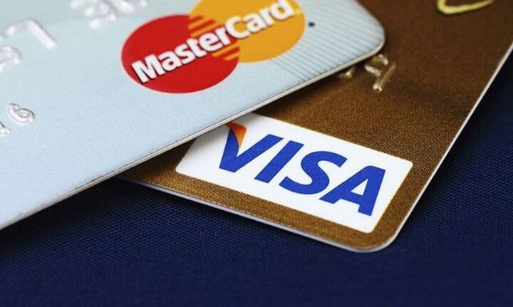 Εισβολή στην Ουκρανία: Mastercard και Visa μπλόκαραν τις ρωσικές τράπεζες 