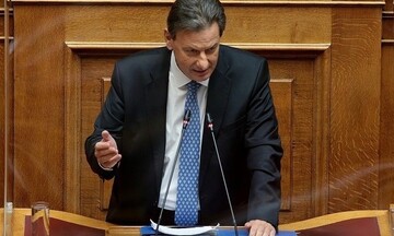 ΝΔ:Ορκίστηκε βουλευτής ο αν. υπουργός Οικονομικών, Θ. Σκυλακάκης, στη θέση της Μ. Γιαννάκου