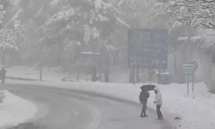  Ισχυρή σύσταση για αποφυγή όλων των μετακινήσεων σε Αττική, Εύβοια, Φθιώτιδα, Βοιωτία, Πελοπόννησο