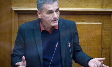 Ευ. Τσακαλώτος για μέτρα στήριξης: Απόλυτα ανεπαρκή και έρχονται πολύ αργά