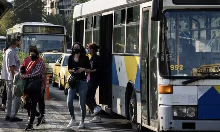 Yπ. Μεταφορών: Μειωμένο εισιτήριο στα μέσα μεταφοράς για μαθητές άνω των 18 ετών