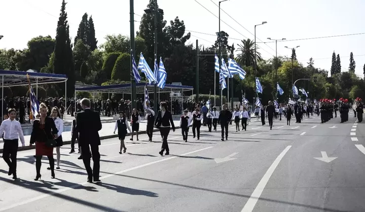 Κυκλοφοριακές ρυθμίσεις σε Μετρό και Τραμ λόγω των παρελάσεων