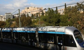 Κυκλοφοριακές ρυθμίσεις σε μετρό και τραμ, σήμερα και αύριο, λόγω των παρελάσεων