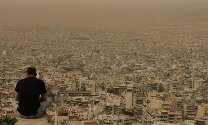 Βροχές, σκόνη και ενισχυμένοι νότιοι άνεμοι, σήμερα