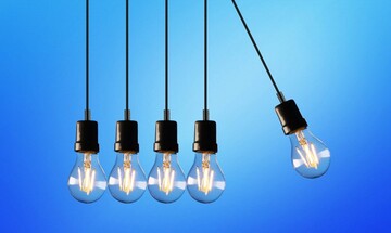 Ο Μάρτιος των άκρων: ποιοι θα πληρώσουν 51 ευρώ για το ηλεκτρικό ρεύμα και ποιοι 260 ευρώ