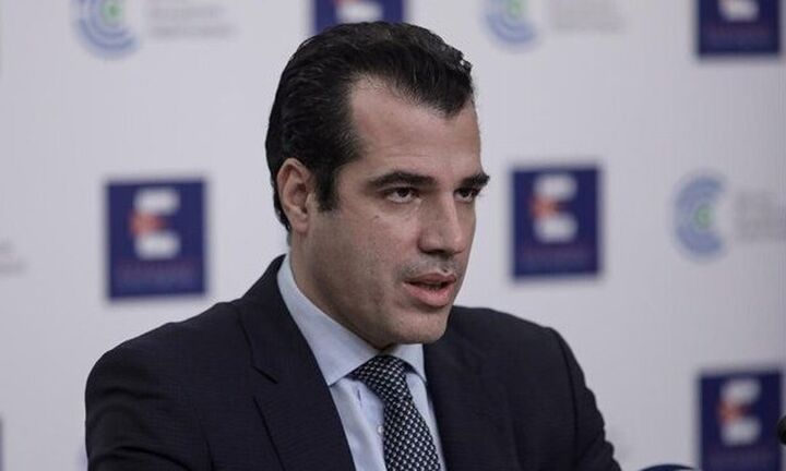 Πλεύρης: Εκτός ΕΣΥ οι ανεμβολίαστοι υγειονομικοί όσο διαρκεί η πανδημία
