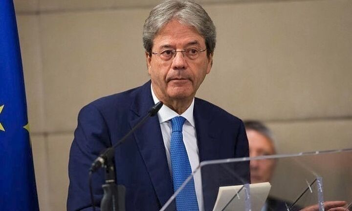 Τζεντιλόνι: Το ελληνικό χρέος είναι και μπορεί να παραμείνει βιώσιμο