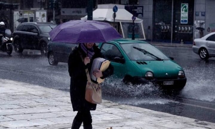 Βροχές τη Δευτέρα στο μεγαλύτερο μέρος της χώρας και περαιτέρω πτώση της θερμοκρασίας