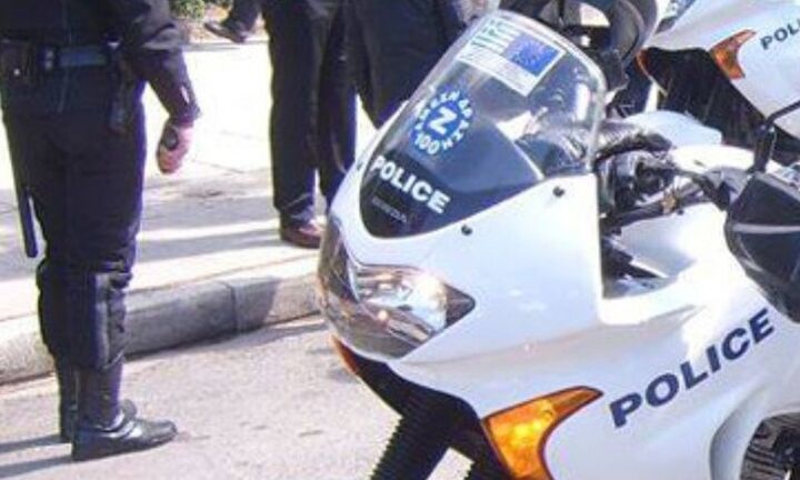 Eσπασαν πατσατζίδικο της Θεσσαλονίκης για το πιστοποιητικό εμβολιασμού