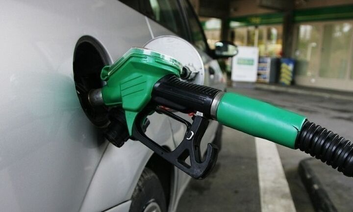 Πιερρακάκης: «Πάνω από 1,5 εκατομμύρια οι αιτήσεις για το Fuel Pass»