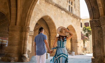 Ένα εκατομμύριο κρατήσεις θέσεων από τουρίστες τον Μάιο