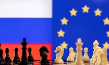 Ευρωβαρόμετρο: Θετικοί οι Ευρωπαίοι για τις κυρώσεις στη Ρωσία – Διχασμένοι οι Έλληνες