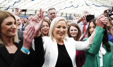 Σιν Φέιν: Πέτυχε ιστορική νίκη στις εκλογές και θέτει ζήτημα δημιουργίας ενιαίας Ιρλανδίας